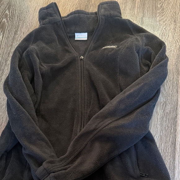 Columbia Jackets & Blazers - Columbia Charcoal Fleece Jacket